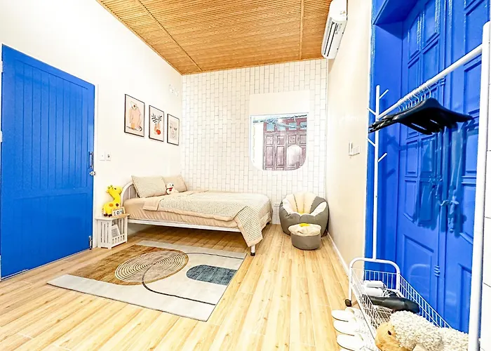 La Casa Di Dicembre - Nguyễn Như Đổ